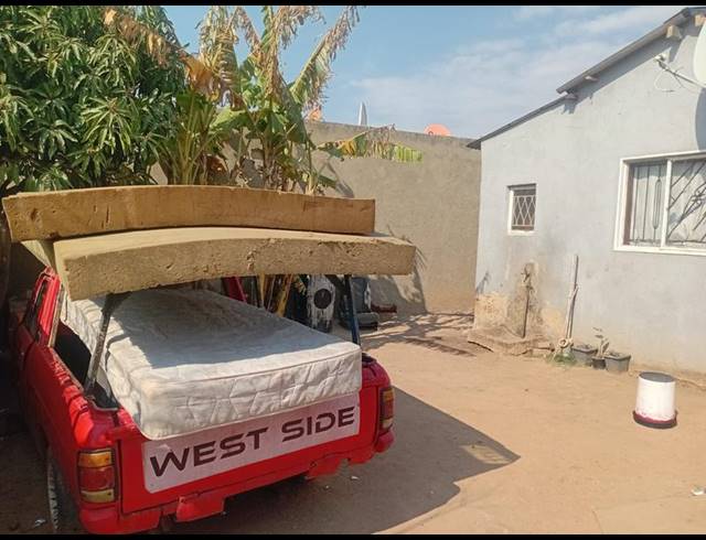9 BEDROOM HOUSE FOR SALE IN COSMO CITY